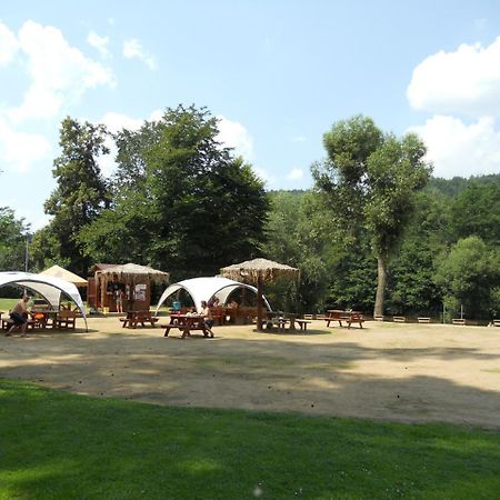 Hotel Sazavsky Ostrov Sázava Екстериор снимка