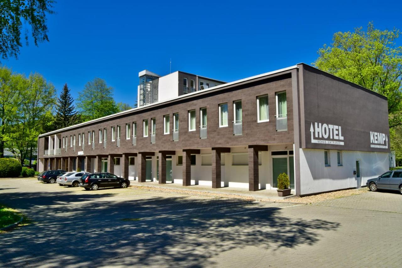 Hotel Sazavsky Ostrov Sázava Екстериор снимка