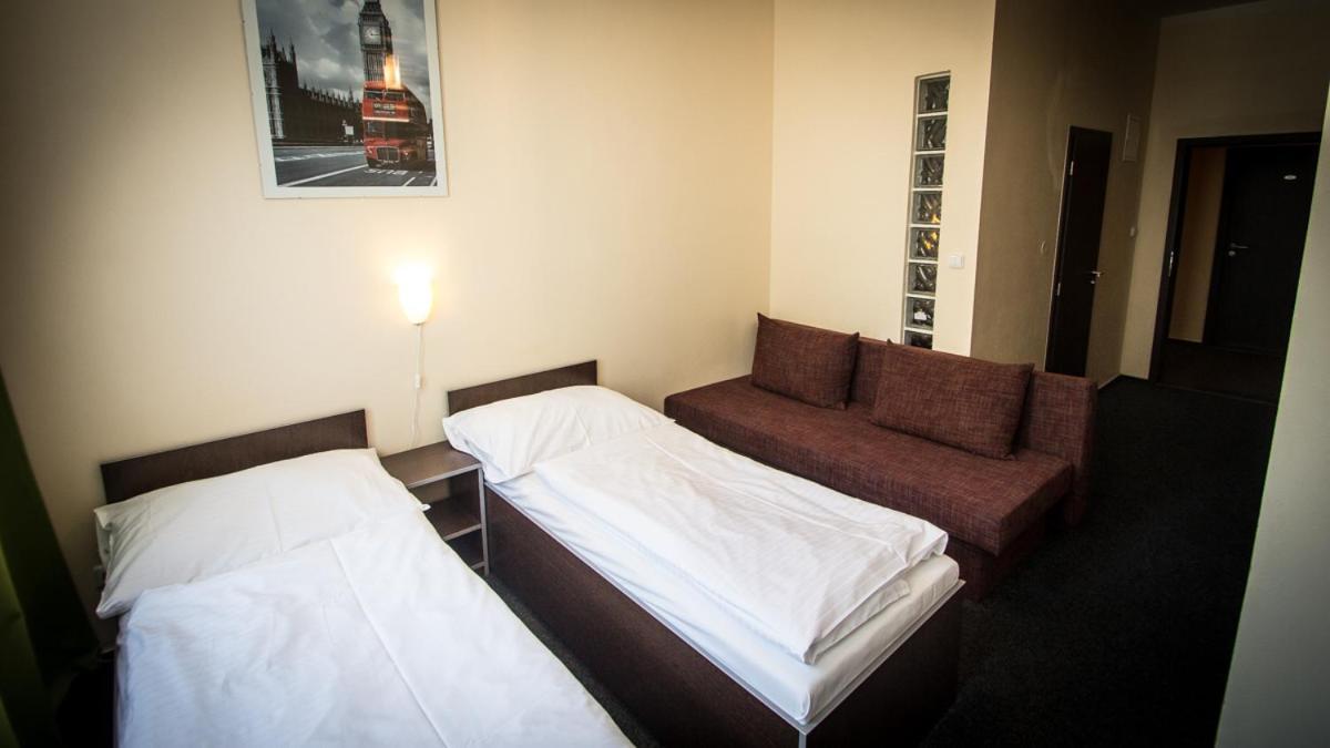Hotel Sazavsky Ostrov Sázava Екстериор снимка