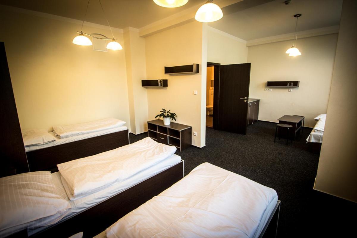 Hotel Sazavsky Ostrov Sázava Екстериор снимка